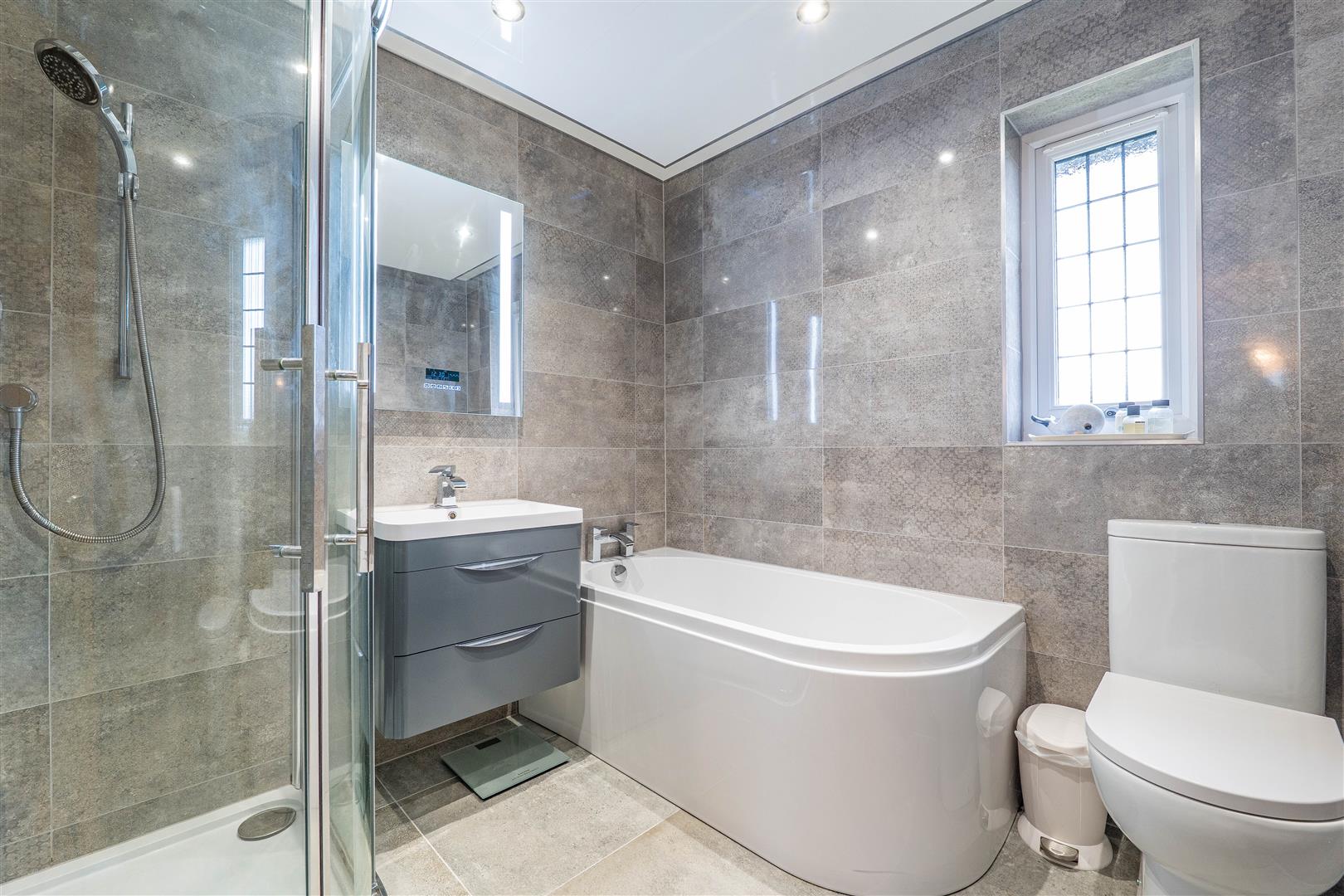 4 bed property in The Cedars, Preston